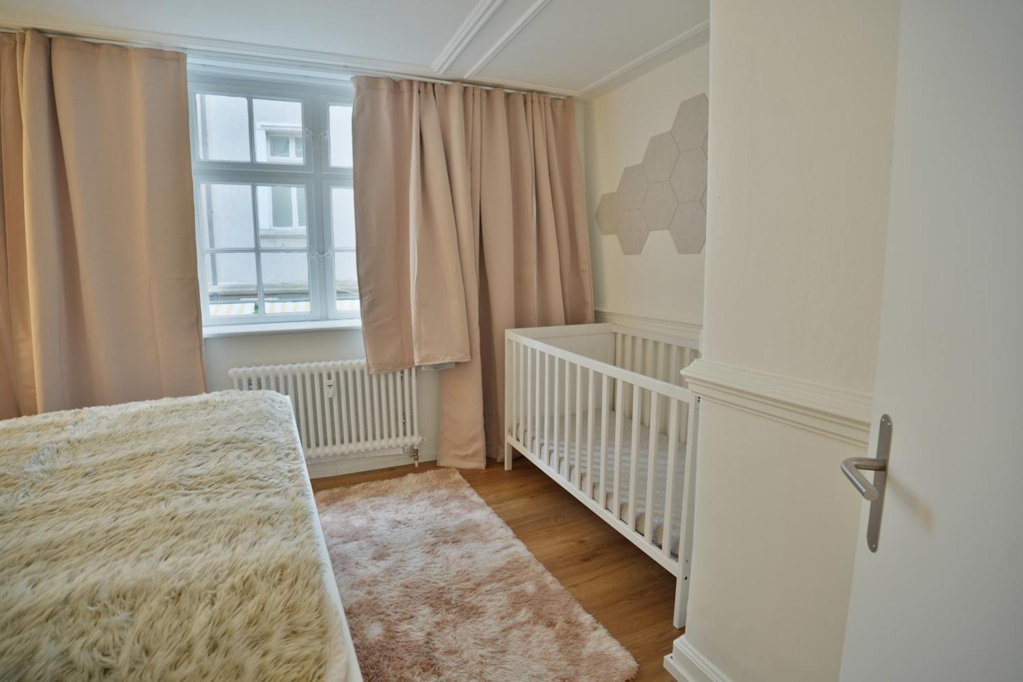 Cozy City Center, 4 Bedroom- 120Sq, 5Min Walk To Main Station Basel Luaran gambar
